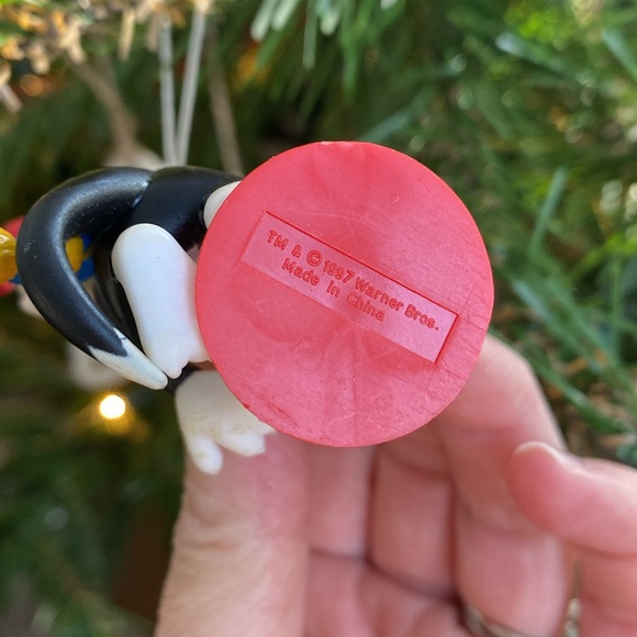 Vintage 1997 Looney Tunes ornament - Picture 4 of 4